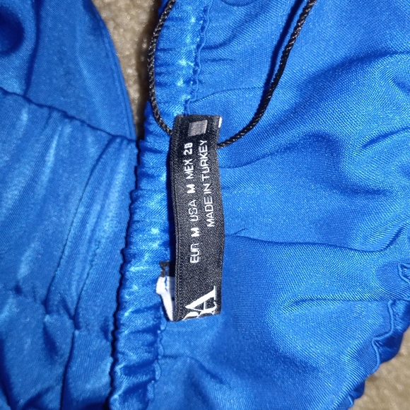 Blue crop top w/ gold chain straps| Brand: Zara| Size: Medium - Picture 6 of 6